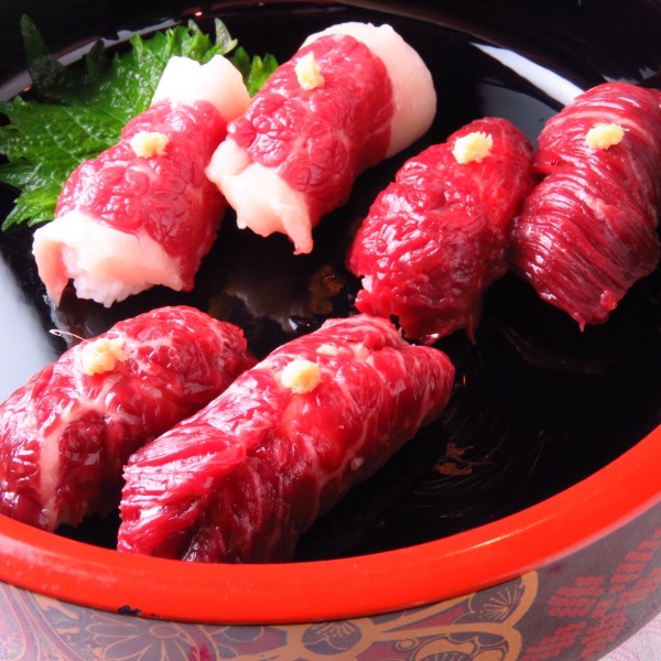 馬肉にぎり
